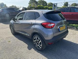 Vaurioauto  passenger cars Renault Captur 1.2 TCE  Automaat  (km 57.678 Nap) 2017/2