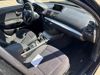 BMW 1-serie 120d  5-drs clima  177pk picture 11