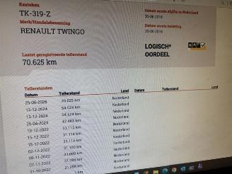 Renault Twingo 1.0 SCE Collection picture 15