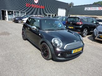 skadebil auto Mini Cooper 1.6 COOPER CHILI LEER 2012/10