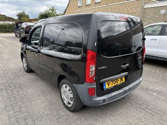 krockskadad bil bedrijf Mercedes Citan 108 CDI 2015/6