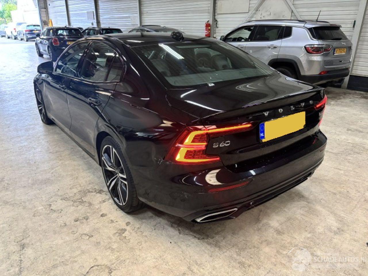Volvo S-60 2.0 T4 R-Design Automaat NAP
