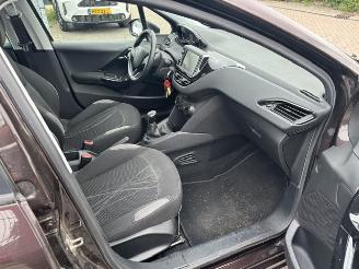 Peugeot 208 1.2 Vti 5-drs airco picture 9