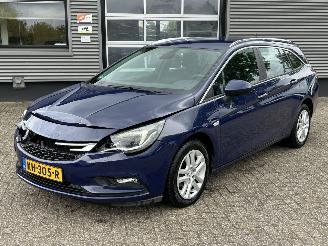 Damaged car Opel Astra SPORTS TOURER 1.0 BUSINESS+ 2016/9