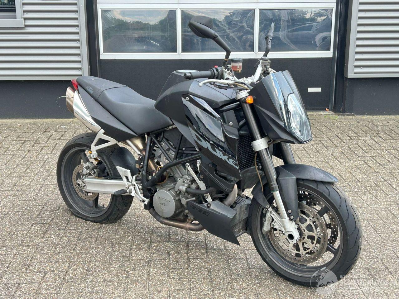 KTM 990 Super Duke 