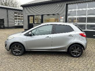 Mazda 2 1.3 Color Edition 5drs picture 2