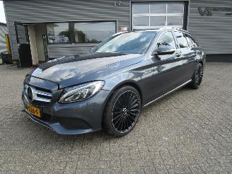 krockskadad bil auto Mercedes C-klasse Edition C180 Edition 2015/2