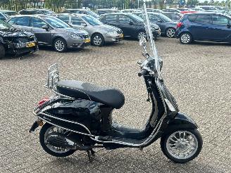 Vespa  Sprint 50 4T picture 6