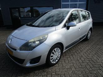 Voiture accidenté Renault Grand-scenic 1.6 Business 7P 2010/1