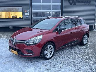 Vaurioauto  passenger cars Renault Clio 0.9 TCE Limited 2017/1