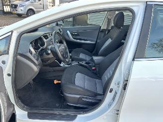 Kia Cee d 1.4 CVVT picture 10