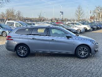 Peugeot 308 SW 1.2 PureTech Blue Lease Premium picture 6