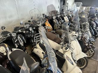 Overige  Partij 53 scooters picture 14