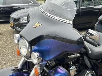 Harley-Davidson Electra Glide 103 FLHTK Electra Glide Ultra Limited picture 13