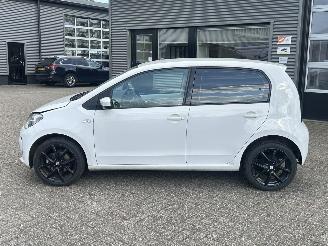 Volkswagen Up! 1.0 5drs picture 2