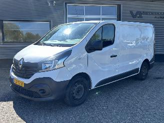 skadebil bedrijf Renault Trafic 1.6 dCi T27 L1H1 Luxe Energy 2019/3