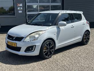 krockskadad bil auto Suzuki Swift 1.2 Comfort AESSS 2015/3