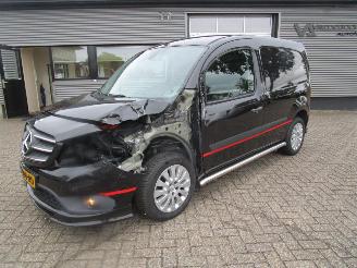 krockskadad bil bedrijf Mercedes Citan 111 CDI BleuEFFICIENCY 2018/7