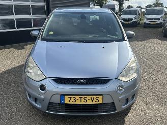 Ford S-Max 2.0-16V picture 8