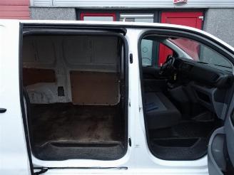 Peugeot Expert 226S 1.6 BlueHDI 95 Pro 3 zits picture 26