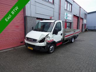 ojeté vozy dodávky Iveco Daily 35C15 375 3 zits 425 x 218 x 40 open laadbak 2011/7