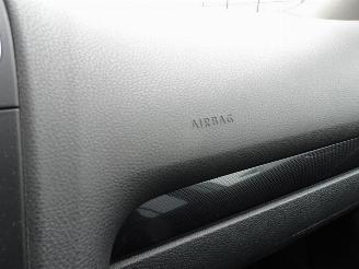 Volkswagen Golf 1.4 TSI Comfortline vanrail schade kan rijdend mee picture 18