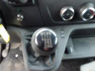 Renault Master T35 2.3 dCi 135 L2H2 Comfort 117276 km ! met inrichting picture 23