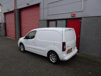 Peugeot Partner 120 1.6 BlueHDi 75 L1 Première navi airco picture 2