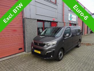 krockskadad bil auto Peugeot Expert 231L 2.0 BlueHDI 150 Premium Pack airco 3 zits 2018/2