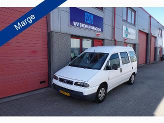 Käytettyjen passenger cars Fiat Scudo 1.9 D EL 8/9 pers. export / handel !!!!!! 2004/8
