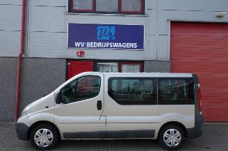 Opel Vivaro Combi 2.0i L1H1 9 pers airco BENZINE UITVOERING !!!!!!!!!!!! milieu zone vrij !!!!!! picture 6