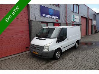 bruktbiler bedrijf Ford Transit 260S 2.2 TDCI Economy Edition 3 zits airco 126245 km !!!!!! 2013/1