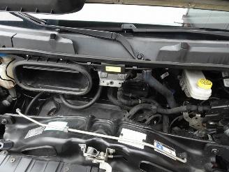 Peugeot Boxer 330 2.2 HDI L2H2 XR 3 zits airco picture 27