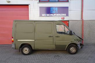 Mercedes  SPRINTER 208 CDI sprinter met camper kenteken marge picture 18