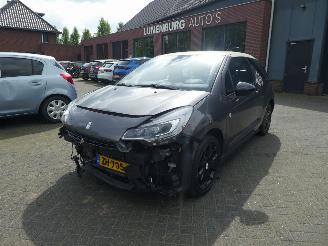 uszkodzony samochody osobowe DS Automobiles DS 3 1.2 PureTech Café Racer 81kW 2019/5