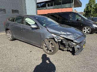 Volvo V-60 1.5 T3 Momentum  AUTOMAAT Stationwagen 5-dr. picture 13