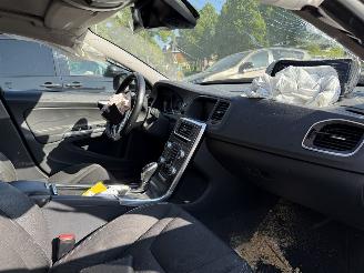 Volvo V-60 1.5 T3 Momentum  AUTOMAAT Stationwagen 5-dr. picture 11