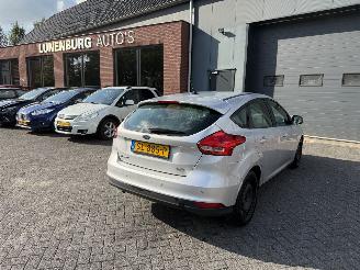 Damaged car Ford Focus 1.0 Lease Edition Hatchback 5-dr. 2018/5