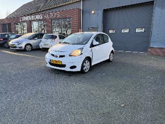 Toyota Aygo 1.0-12V Comfort  AIRCO  (Hatchback 5-dr.) picture 26