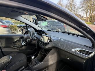 Peugeot 208 1.2 PureTech Allure (Hatchback 5-dr.) picture 16