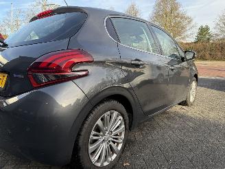 Peugeot 208 1.2 PureTech Allure (Hatchback 5-dr.) picture 33