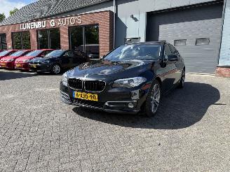 uszkodzony samochody osobowe BMW 5-serie 520i Last Minute Edition (Sedan 4-dr.) 2014/8