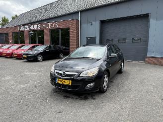 Avarii autoturisme Opel Astra 1.4 Edition 2012/8