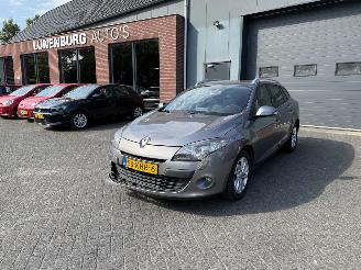 Vaurioauto  passenger cars Renault Mégane 1.5 dCi Dynamique 2009/11