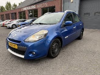 uszkodzony samochody osobowe Renault Clio 1.2 TCE Sélection Business 2009/10