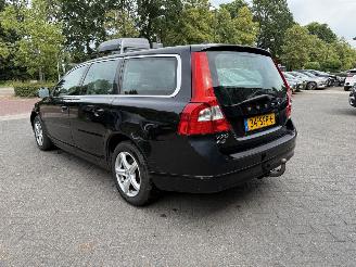 Volvo V-70 1.6 T4 Limited Edition AUTOMAAT LEER  (Stationwagen 5-dr.) picture 3