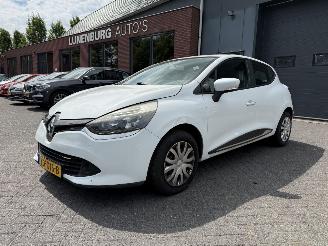 škoda osobní automobily Renault Clio 1.2 16V  AIRCO NAVIGATIE  (Hatchback 5-dr.) 2014/4