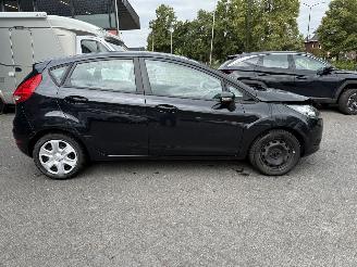 Ford Fiesta 1.25 Champion (Hatchback 5-dr.) picture 6