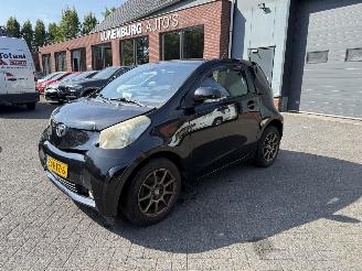 škoda osobní automobily Toyota iQ 1.0 VVTi Aspiration  AUTOMAAT (Hatchback 3-dr.) 2009/4