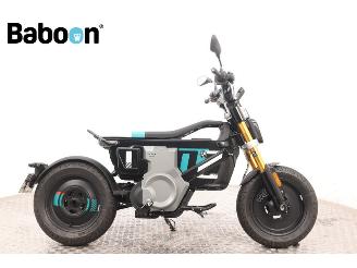 voitures scooters   CE 02 AM 45KM 2024/12